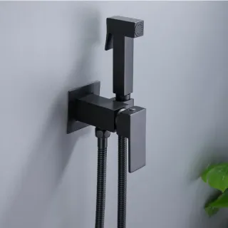 Гигиенический душ со смесителем Boch Mann Reisa BM10413 чёрный