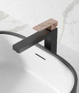 Высокий смеситель для раковины NT Bagno Adigo HBG NT9001HBG чёрный/розовое золото