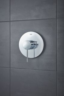 Смеситель для душа Grohe Essence 24057001 Хром