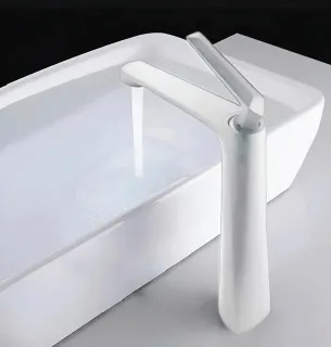 Смеситель для раковины Milleau CRISTAL MLV6223LH-MW белый