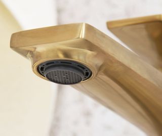 WasserKRAFT Aisch 5503H Смеситель для умывальника