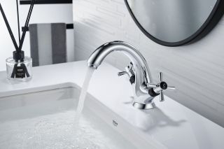 Смеситель для раковины Decoroom хром/чёрный DR51011-Black