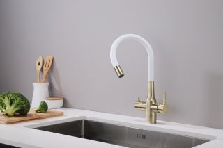 Смеситель для кухни Paulmark Salix Sa213419-BRw белый/бронза